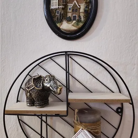 Doni's Charming Vintage Villa