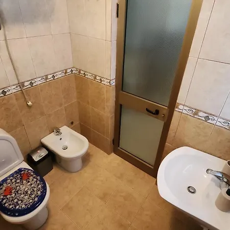 Doni's Charming Vintage *