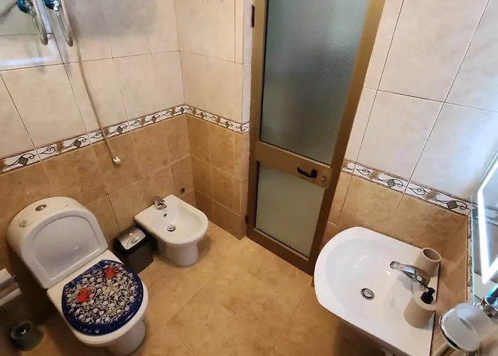 Doni's Charming Vintage *